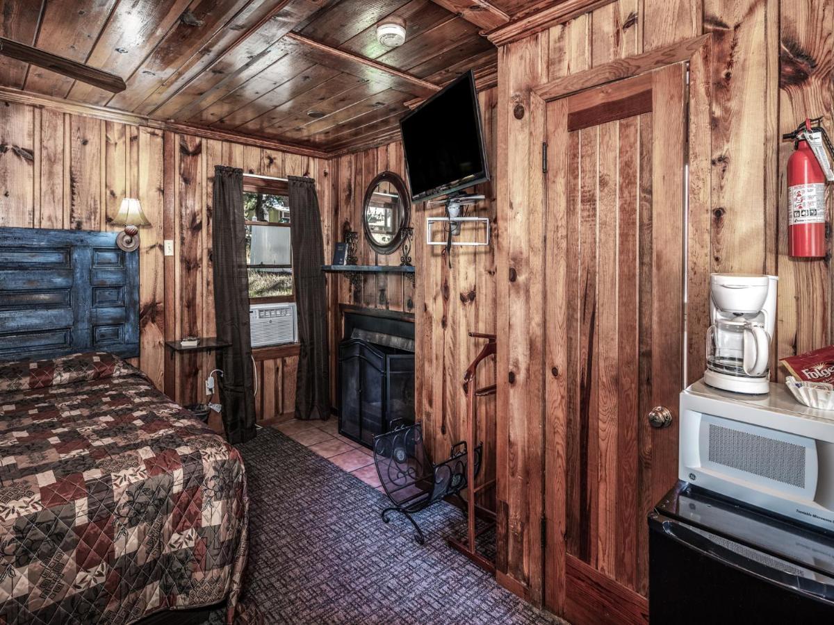Apache Village 4, King Studio, Midtown, Sleeps 2 Ruidoso Zewnętrze zdjęcie